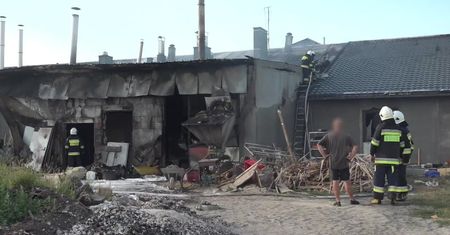 Pożar zakładu mięsnego w Wielkopolsce. Jedna osoba została poszkodowana
