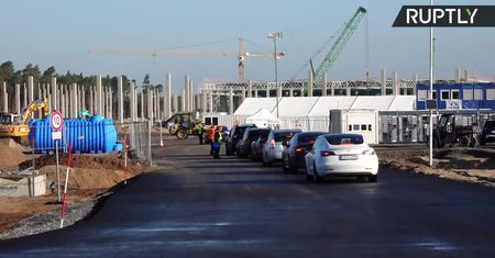 Elon Musk odwiedził plac budowy fabryki Tesli pod Berlinem