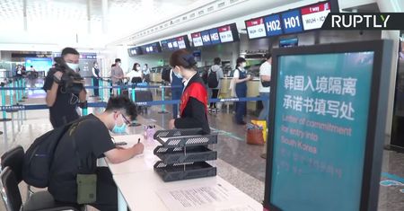 Lotnisko w Wuhan ponownie otwarte dla lotów międzynarodowych. Przerwa trwała 7 miesięcy