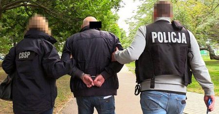 5 Zatrzymanych podejrzanych jest m.in. o pranie pieniędzy