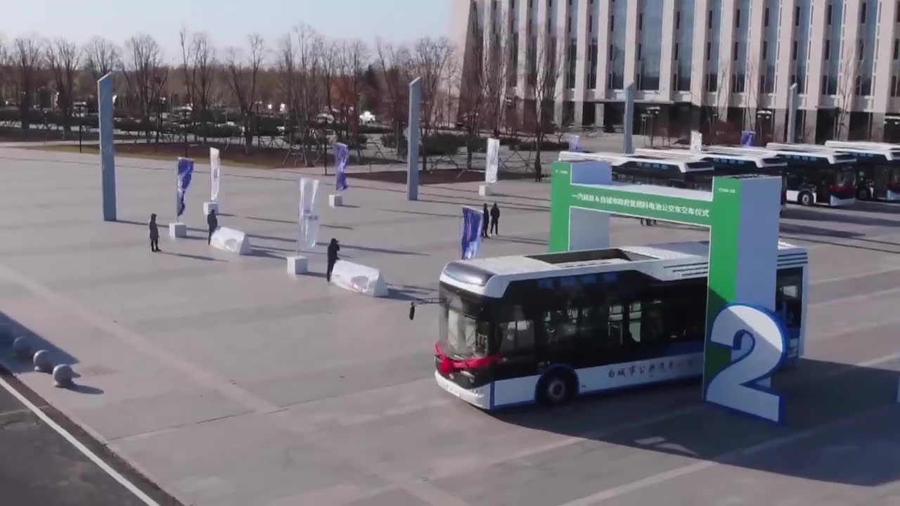 Coraz większa świadomość ekologiczna Chińczyków. Już 60 procent autobusów w kraju to pojazdy z napędem elektrycznym