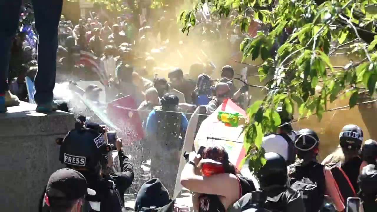 Zamieszki w Portland. Skrajnie prawicowi aktywiści starli się z uczestnikami demonstracji Black Lives Matter