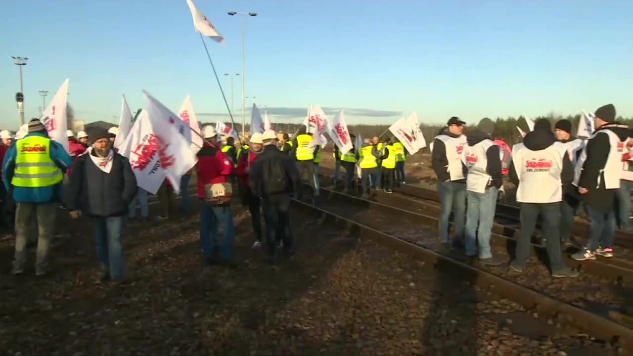 Górnicy zablokowali tory w proteście przeciwko rosyjskiemu węglowi