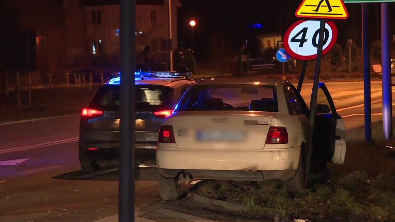 22-latek uciekał przed policją z pasażerką w czwartym miesiącu ciąży. Trafił do aresztu, a kobieta do szpitala