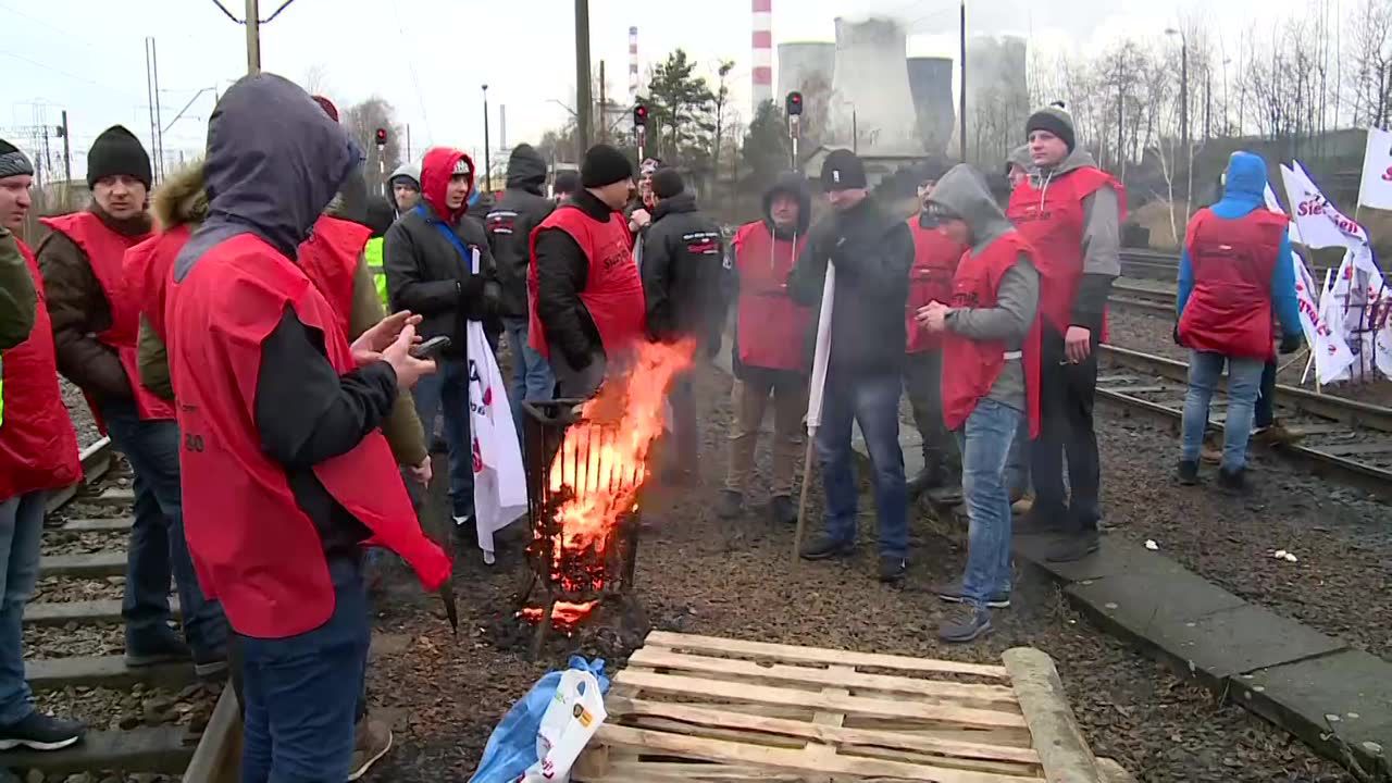 Górnicy z “Sierpnia 80” zablokowali tory do elektrowni w Łaziskach w proteście przeciwko importowi węgla