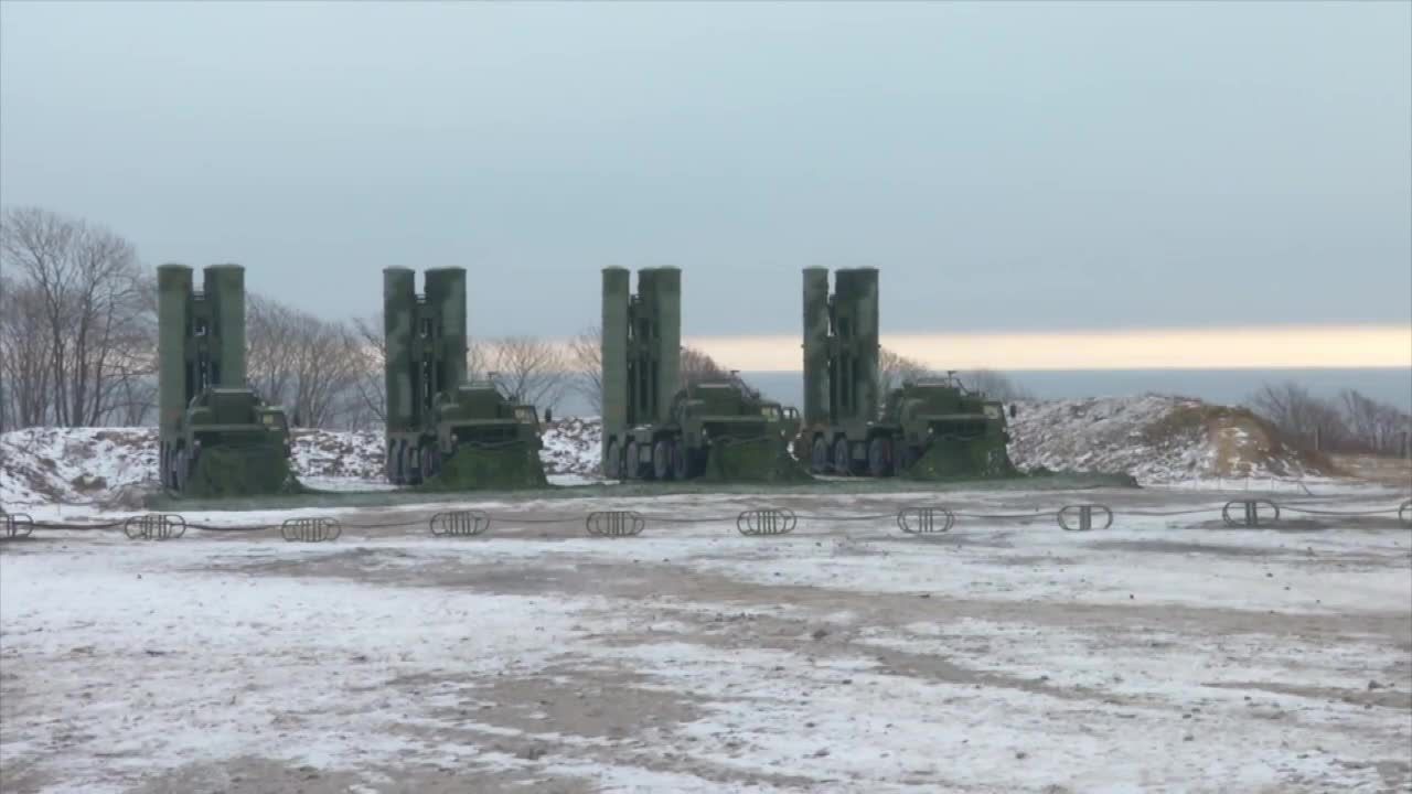 Rosja rozmieściła nowoczesne systemy antyrakietowe S-400 na granicy z Koreą Północną i Estonią