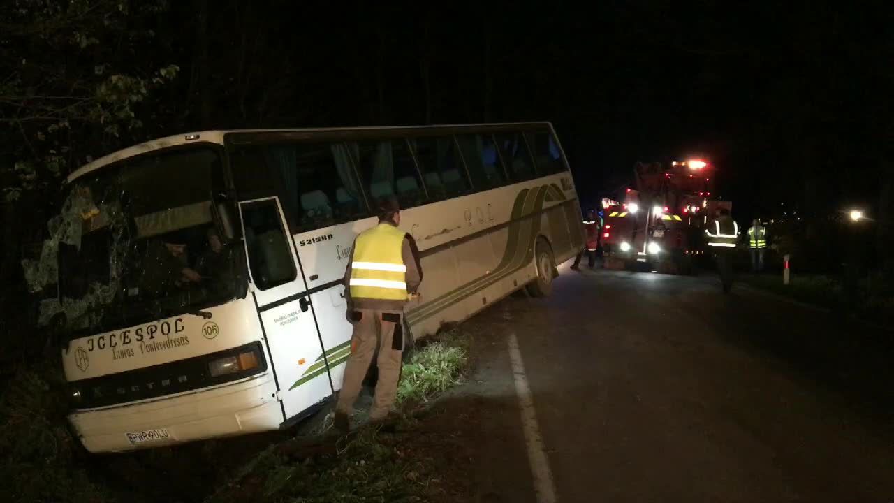 Przewrócił się autobus z dziećmi. Siedmioro z nich trafiło do szpitali