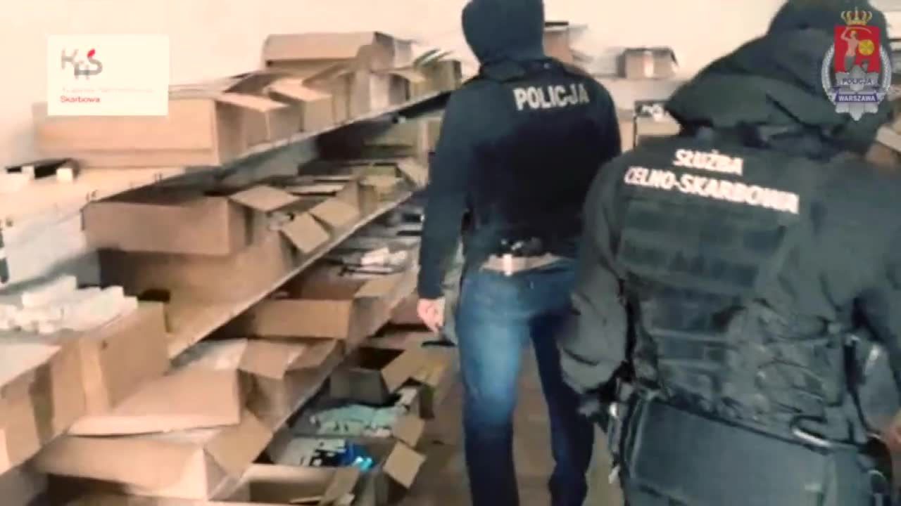 Policja zlikwidowała nielegalną fabrykę perfum pod Warszawą