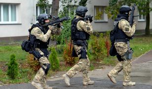 Napad w Gorzowie Wielkopolskim. Skatowano 26-latka. Grozili policjantom nożami