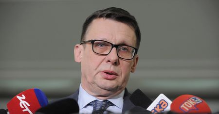 Sejm. Posłowie wybierają szefów sejmowych komisji. Marek Ast zastąpi Stanisława Piotrowicza
