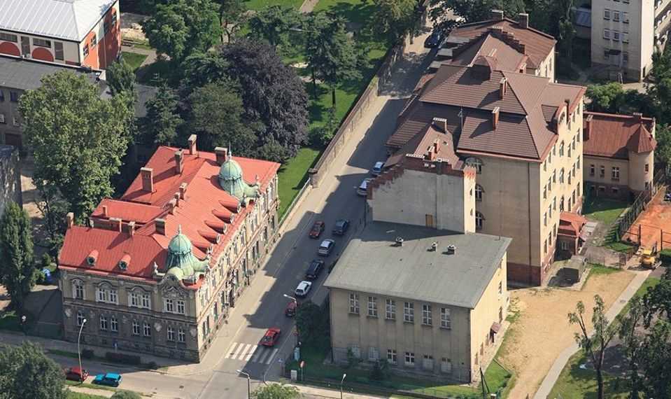 Sporne rondo znajduje się przy ulicy Komorowickiej 