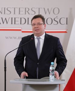 Ministerstwo Sprawiedliwości odpowiada Marianowi Banasiowi: "Ten raport jest prezentem dla nas"