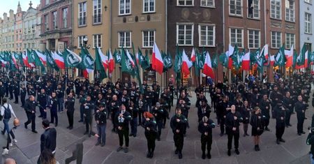 ONR w "świątyni" Solidarności. Rulewski: Powinniśmy bronić stoczni