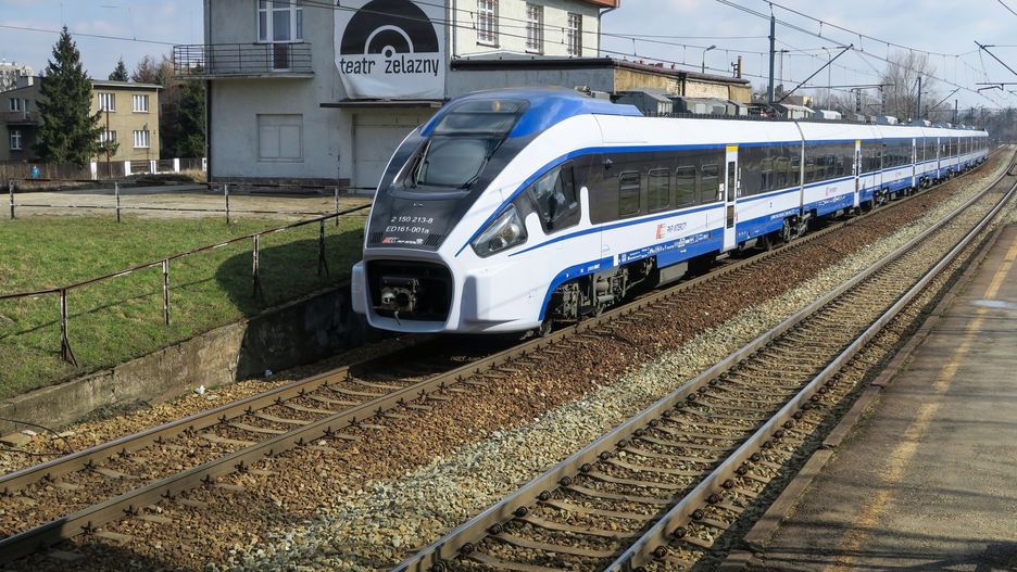 Kłopoty z Dartami. PKP wstrzymuje sprzedaż biletów na Wielkanoc