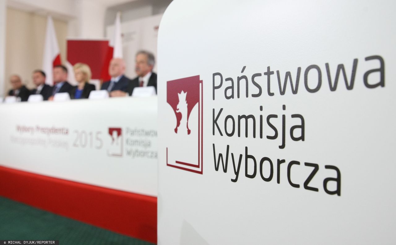 Wybory prezydenckie 2020. PKW zawiadamia prokuraturę: na listach poparcia są zmarli