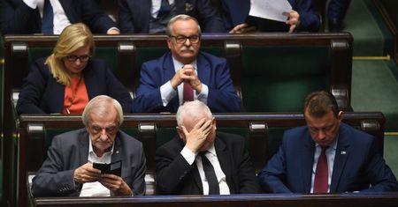 Komisja Europejska zaskoczyła PiS. Rząd liczy, że TSUE powie "nie"