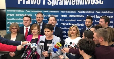 Makowski: ”Chętnych wielu, miejsc mało. W Małopolsce i Świętokrzyskiem Szydło, Legutko, Tarczyński i Jaki depczą sobie po piętach” [OPINIA]