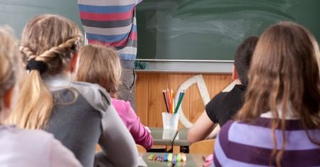 Ruszył program wsparcia dla zwalnianych pracowników oświaty