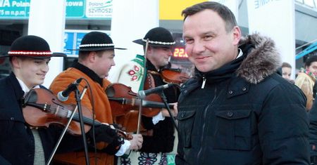 Prezydent: małżeństwo, zgodnie z konstytucją, jest związkiem kobiety i mężczyzny