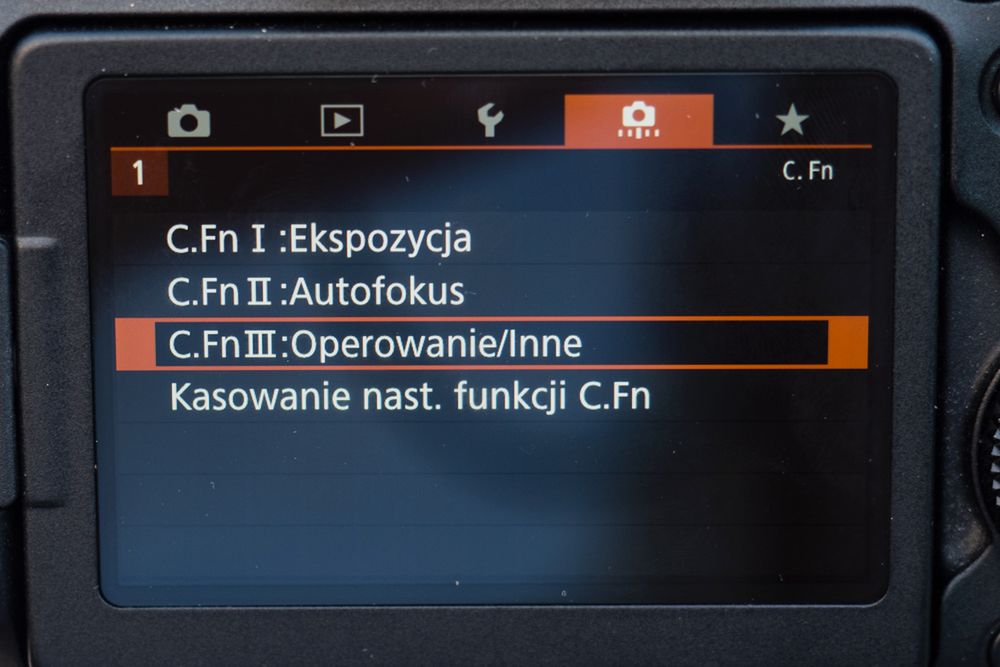 Canon EOS 6D Mark II - test następcy popopularnej pełnoklatkowej lustrzanki 18