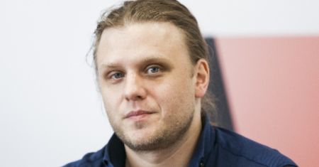 "Piotr Woźniak-Starak miał wypadek". Onet: "Trwają poszukiwania"