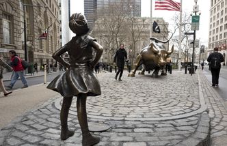 Nowa figura pod Wall Street. Tak walczą o równe prawa kobiet