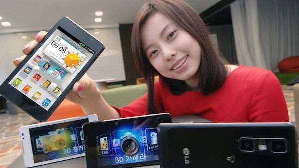 LG Optimus 3D Cube oficjalnie zaprezentowany! 1