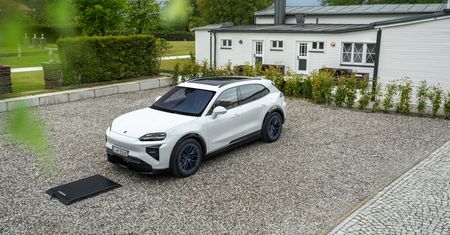 Indukcyjne ładowanie debiutuje w Porsche. Niemcy uzupełniają listę opcji elektrycznego Cayenne