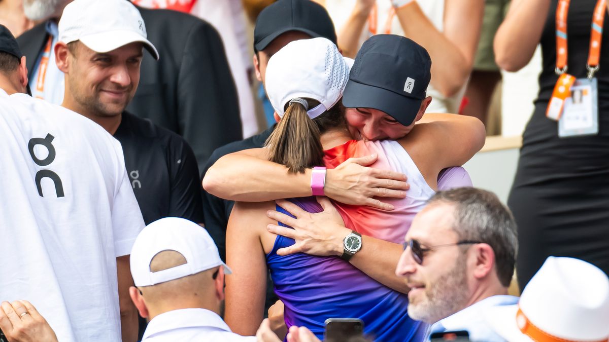 Getty Images / Na zdjęciu: Iga Świątek oraz Daria Abramowicz