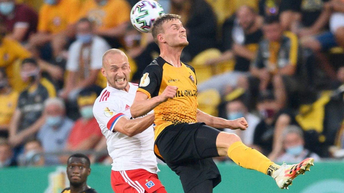 PAP/EPA / Robert Michael / Na zdjęciu: Toni Leistner (z lewej)