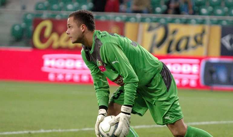 Rafał Gikiewicz w 11 oficjalnych meczach dla Eintrachtu puścił 14 goli