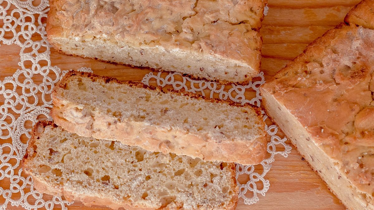 Domowy chlebek z łososiem