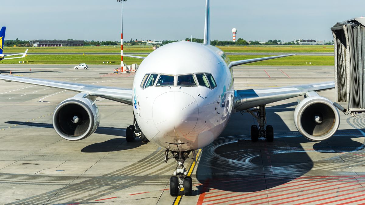 Sejmowa podkomisja ds. transportu lotniczego ponownie zajęła się sprawą konfliktu kontrolerów z PAŻP