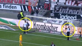 Niecodzienny protest w Niemczech. Wtargnęli na boisko i przywiązali się do słupków