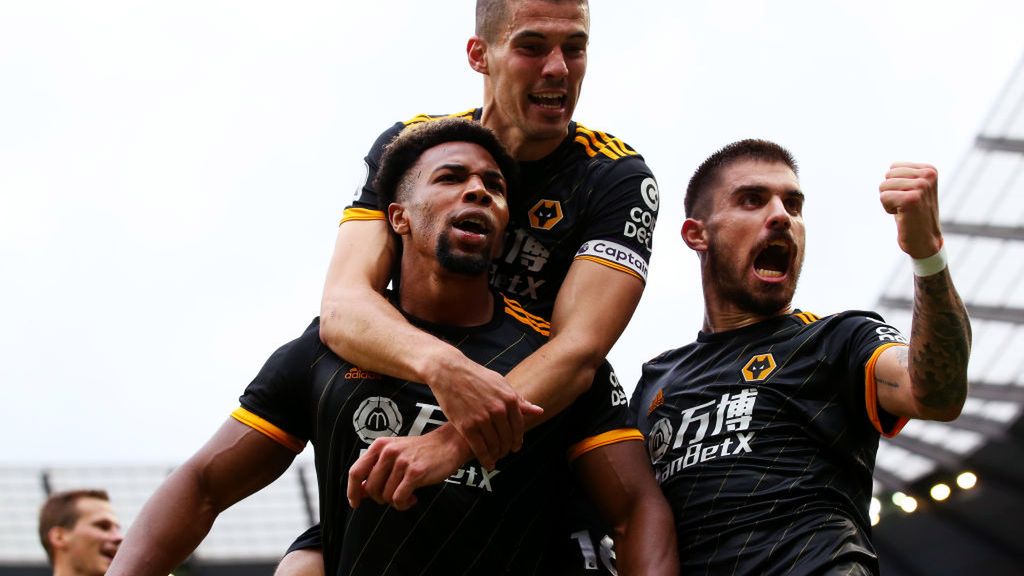 Zdjęcie okładkowe artykułu: Getty Images / Alex Livesey / Na zdjęciu: triumfujący piłkarze Wolverhampton