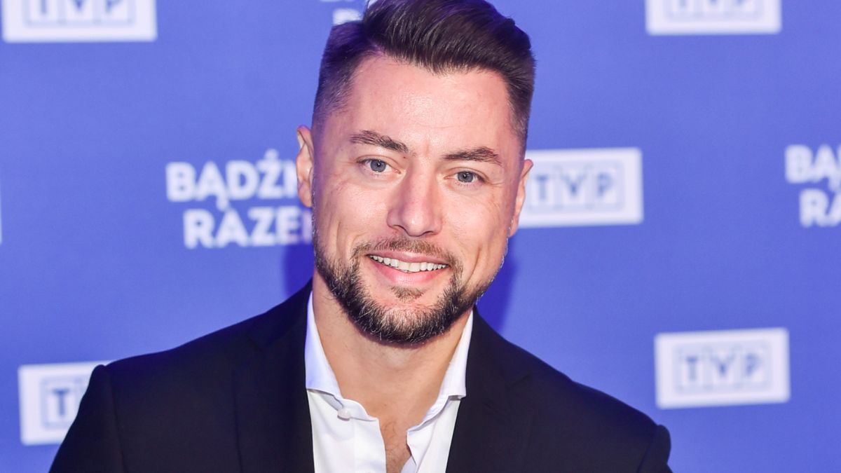 fot. AKPA
oczy niebieskie, Ramówka TVP, zarost, Maciej Dolega