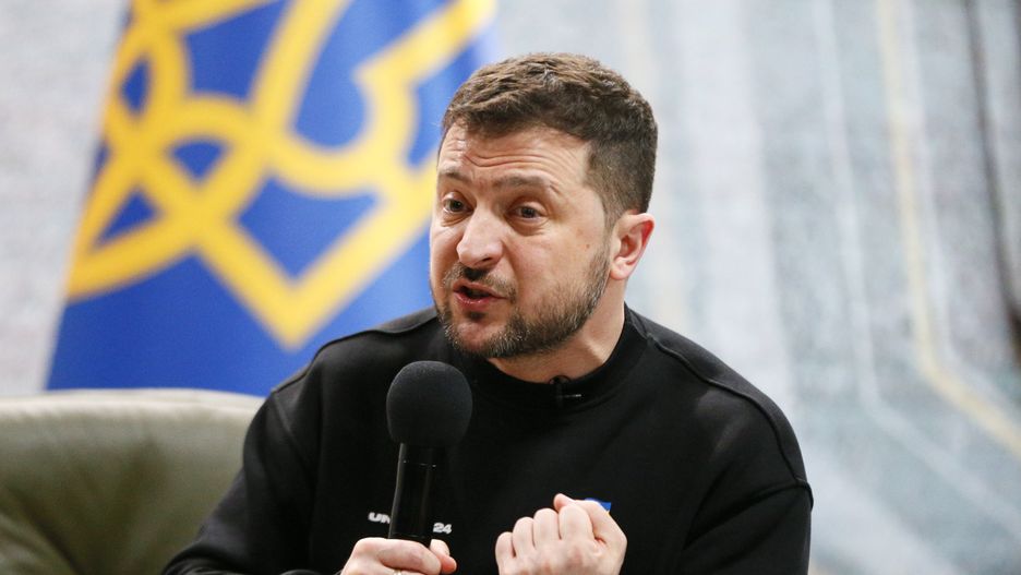 Prezydent Zełenski spotkał się z Macronem i Scholzem w Paryżu
