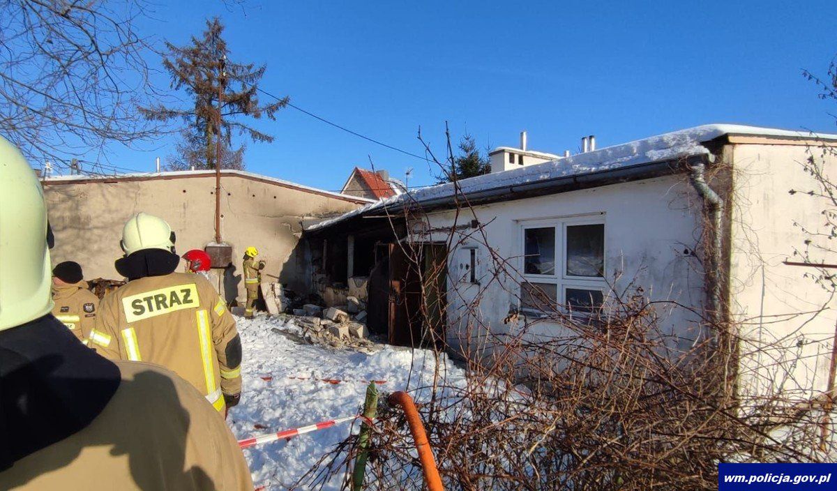 Tragiczny wybuch w bloku socjalnym w Ornetce. Zginął 45-letni mężczyzna, siedem osób ewakuowanych