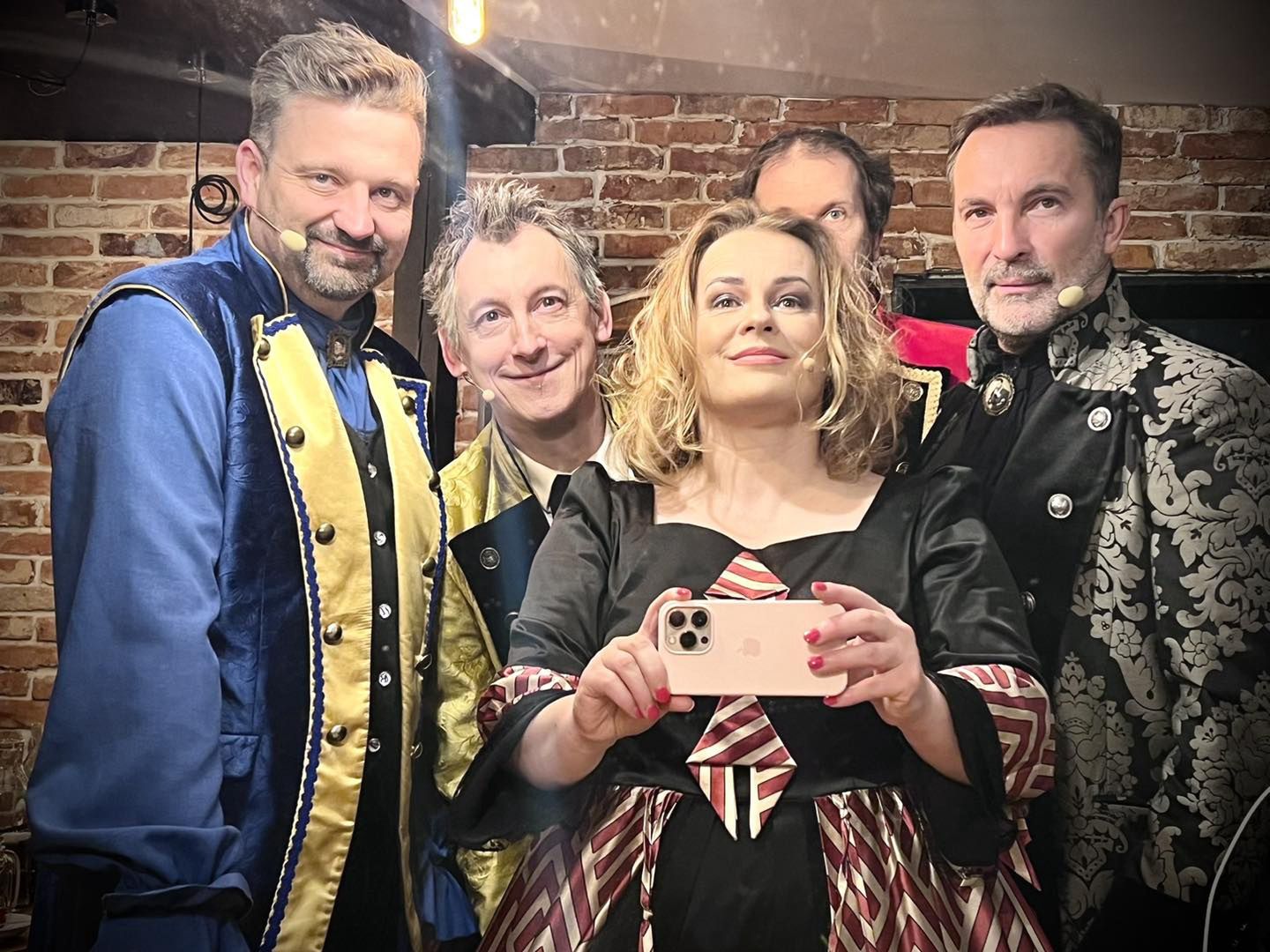 Kabaret Hrabi i Maciej Miecznikowski