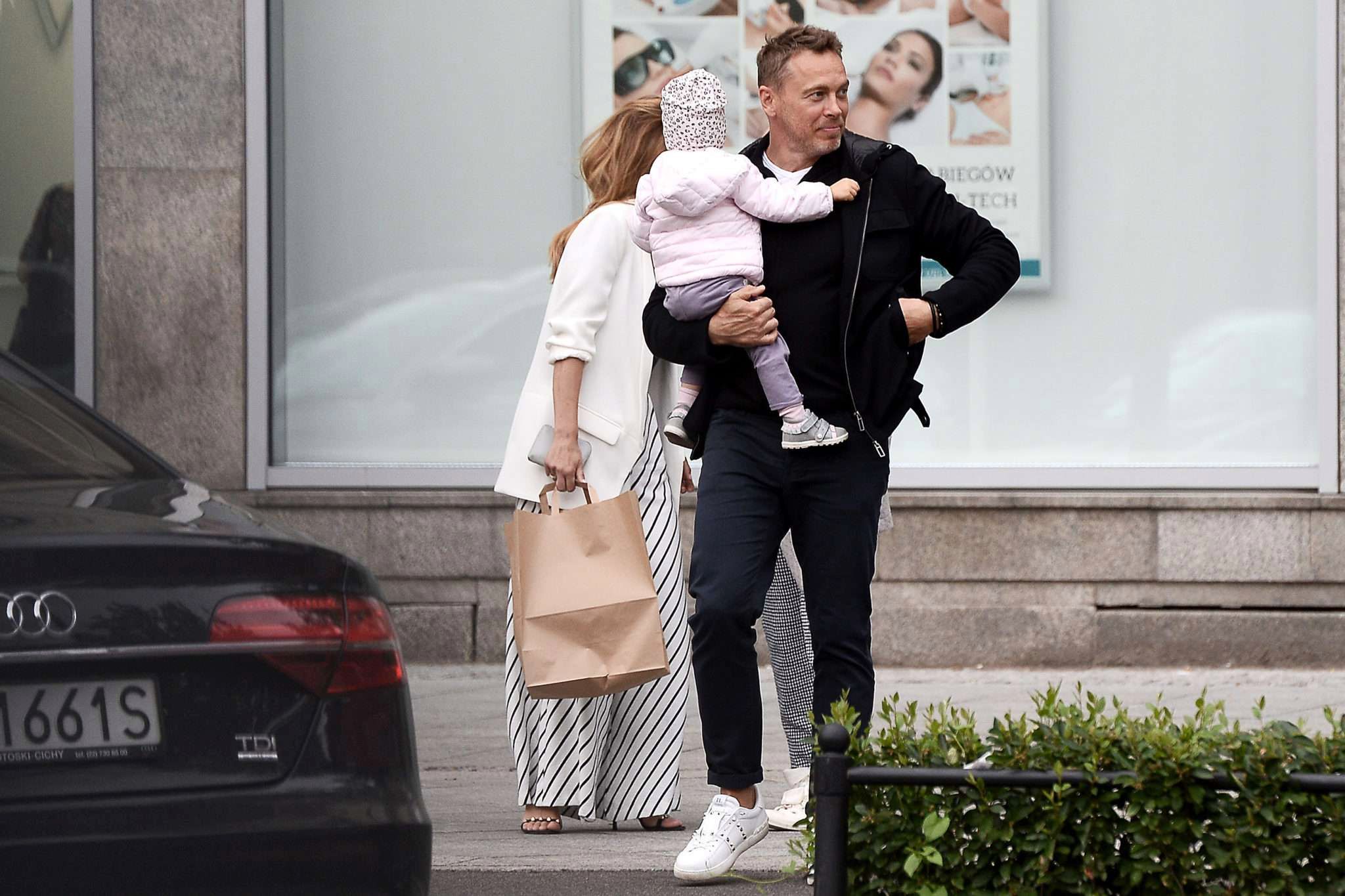 Paulina Sykut z mężem i córką