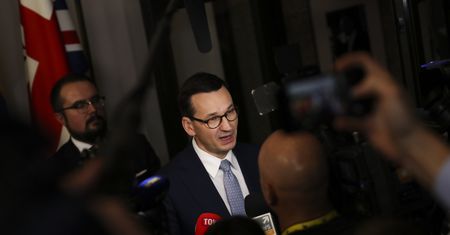 Premier potwierdził zmiany dla kierowców. Pierwszeństwo dla pieszych, łatwiej o utratę prawa jazdy