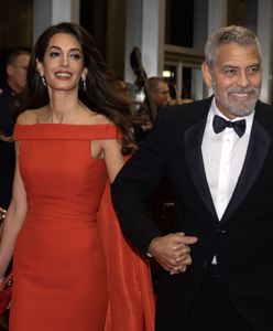 Zachwycająca Amal Clooney. Hollywoodzki gwiazdor nie mógł oderwać od niej wzroku