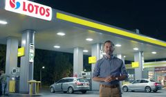 Tomasz Rożek z Kubą Błaszczykowskim reklamuje stacje Lotos jako „naj” (wideo)