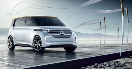 Koncepcyjny Volkswagen Budd-e (2016) przed targami CES