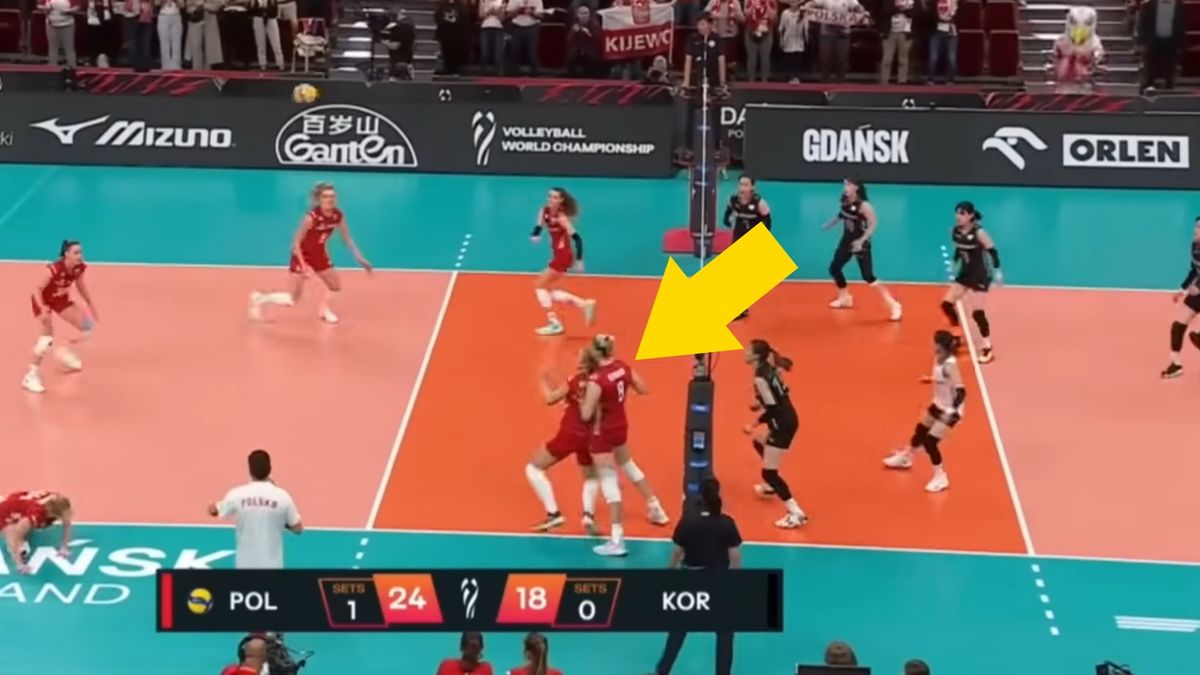 Zdjęcie okładkowe artykułu: YouTube / Volleyball World / Magdalena Stysiak odpycha podczas akcji Kamilę Witkowską