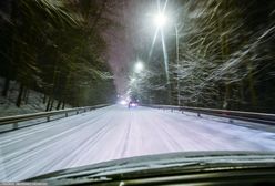 Śnieg zaskoczył wszystkich i zablokował drogę. Co dalej z pogodą?