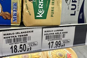 18,50 zł za kostkę masła. Zdjęcie z osiedlowego sklepu wywołało burzę w sieci