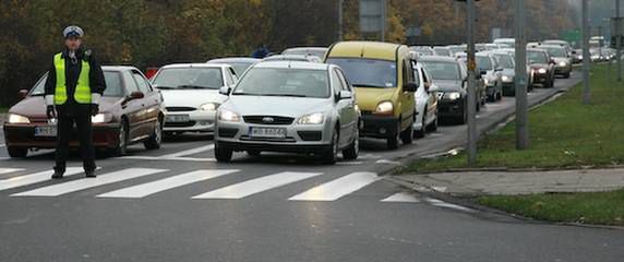 Zginęło 41 osób, a zatrzymano ponad 1400 pijanych kierowców