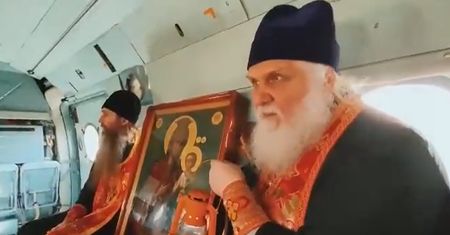 Niebywałe obrazki z Rosji. Ciężko uwierzyć w zachowanie duchownych