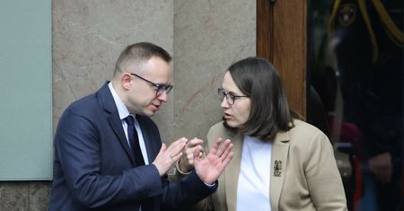 Wypłata "czternastki". Artur Soboń podał termin